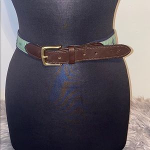 Vineyard Vines- 1890 Horse belt. Good condition